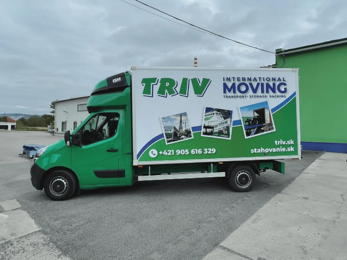 Polep nákladného auta — TRIV Moving
