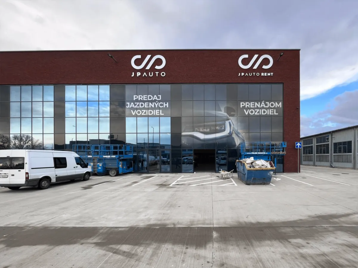 Svetelná reklama — JP Auto