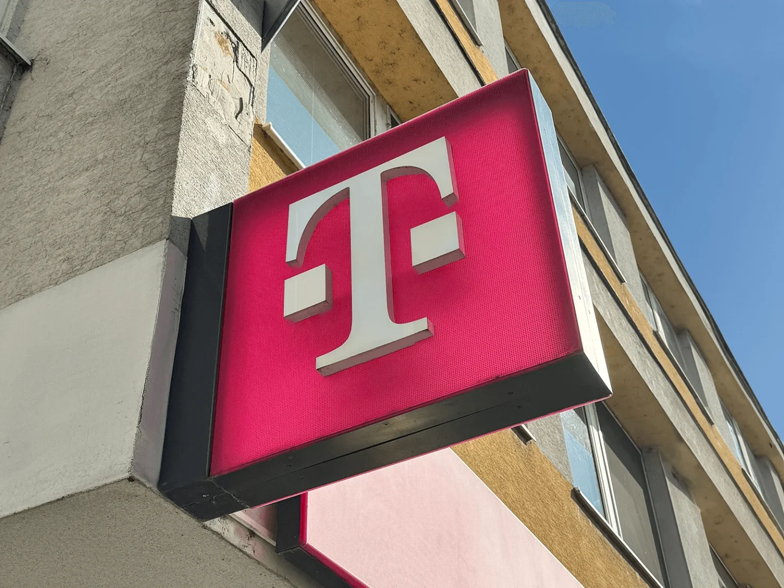 Svetelná výstrčka — Telekom