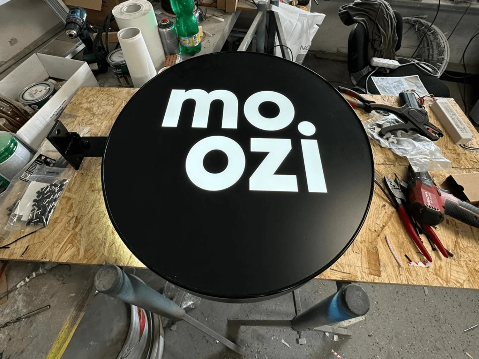 Svetelná výstrčka realizácia